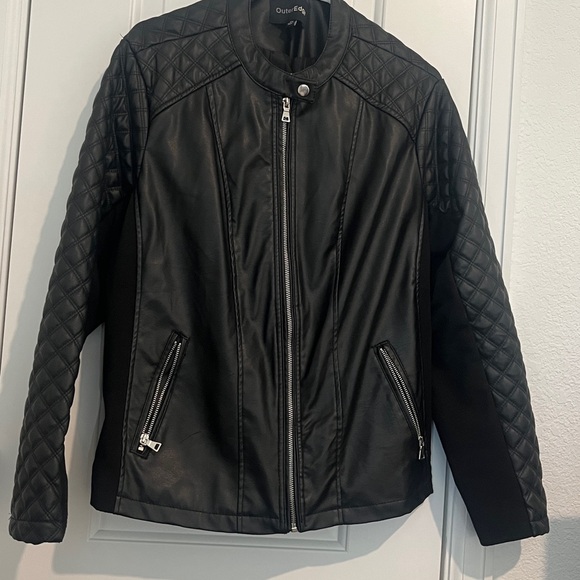 Cutter & Buck Black Quilted Jacket - Picture 7 of 9